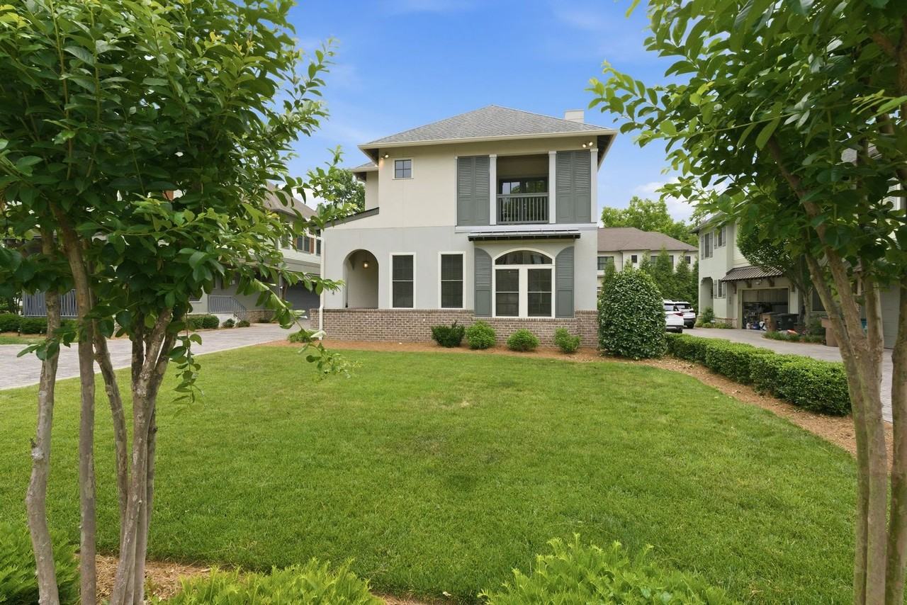 404 Woodmont Hall Pl - Photo 4 of 50