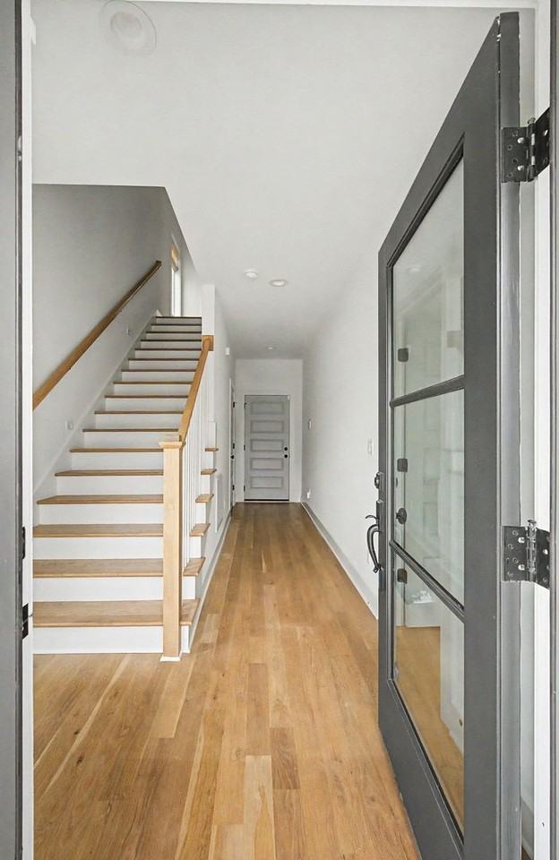 532 Southgate Ave - Photo 3 of 45