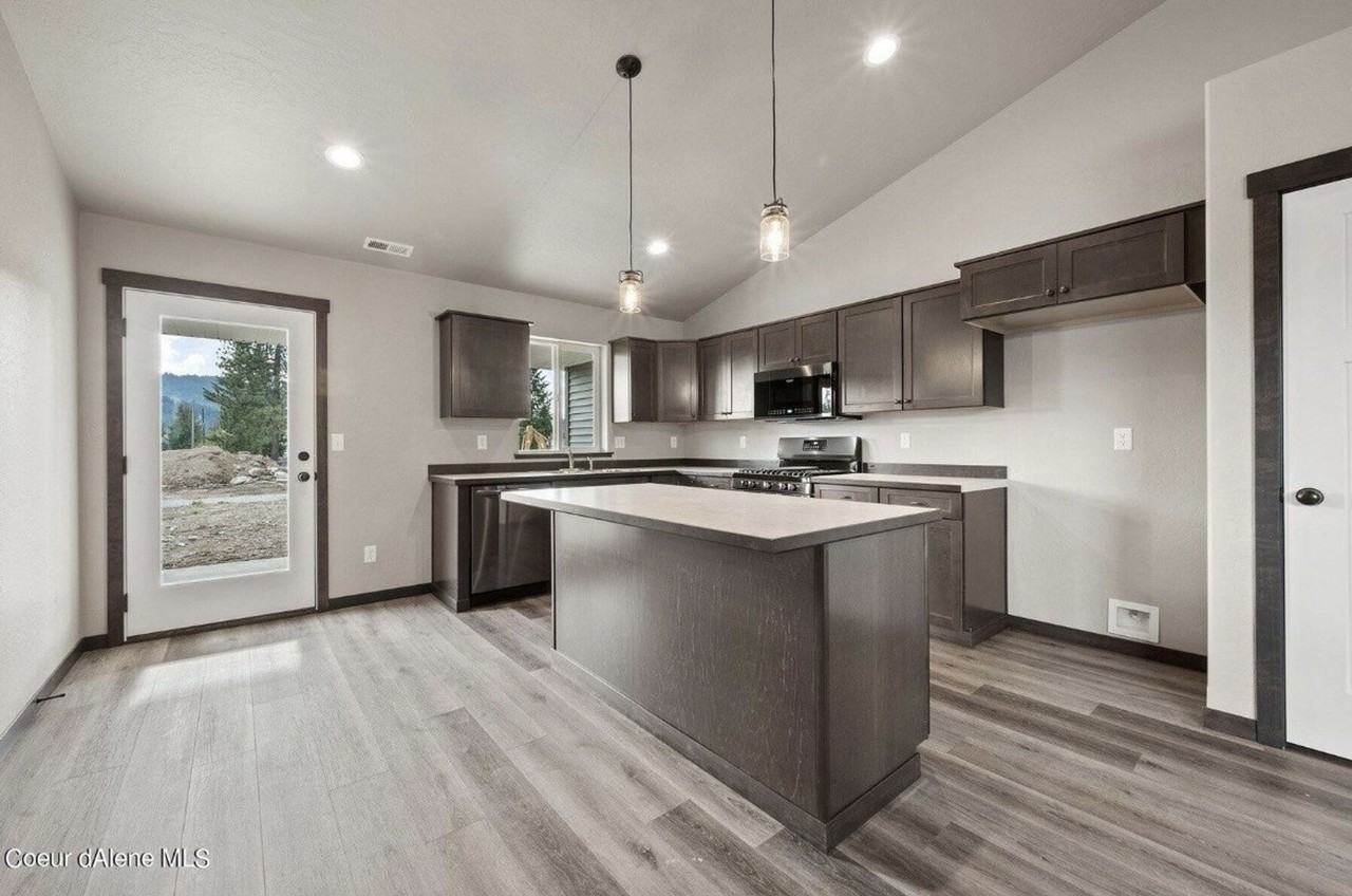 31815 N 9th Ave - Photo 4 of 13