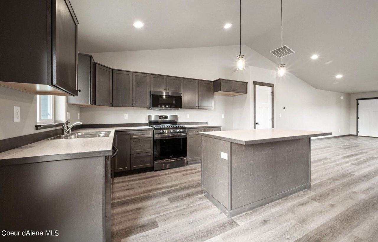 31815 N 9th Ave - Photo 5 of 13