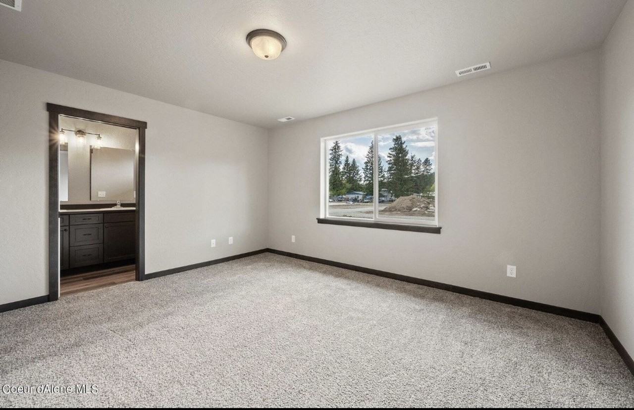 31815 N 9th Ave - Photo 6 of 13