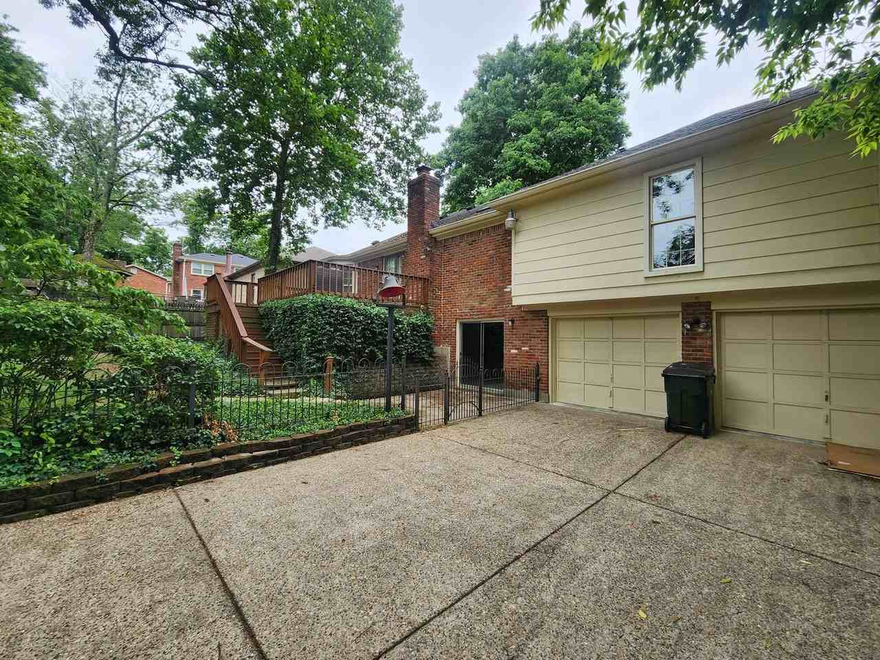3805 Bigelow Dr - Photo 2 of 27