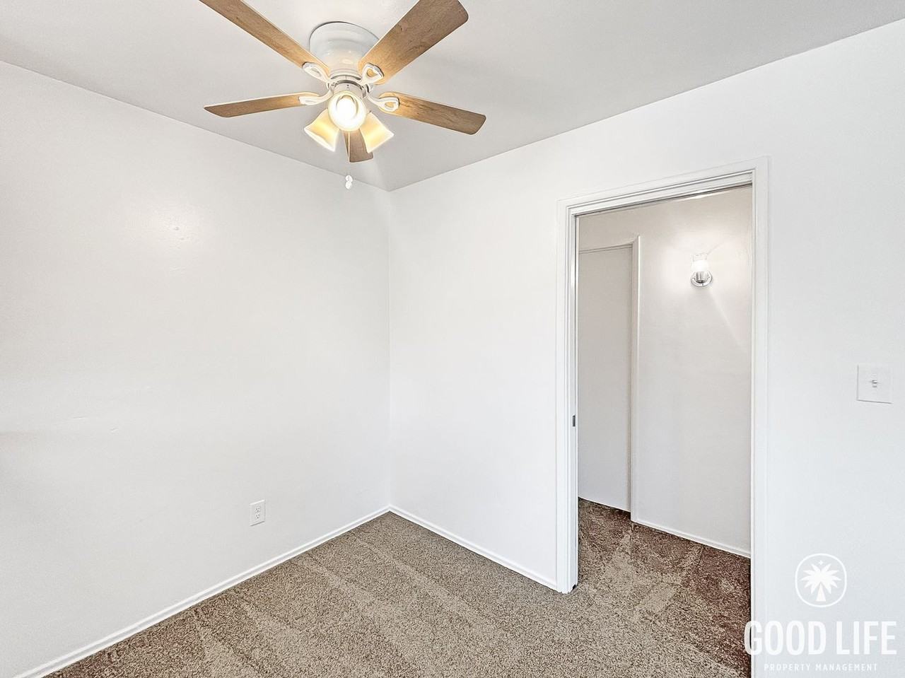 1023 Hayes Ave - Photo 5 of 17