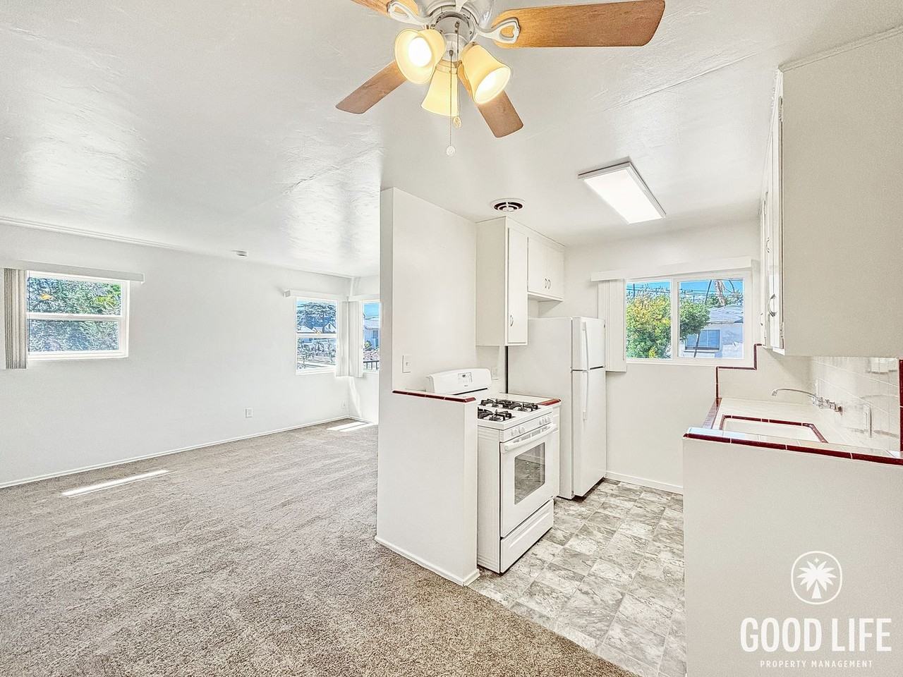 1023 Hayes Ave - Photo 6 of 17