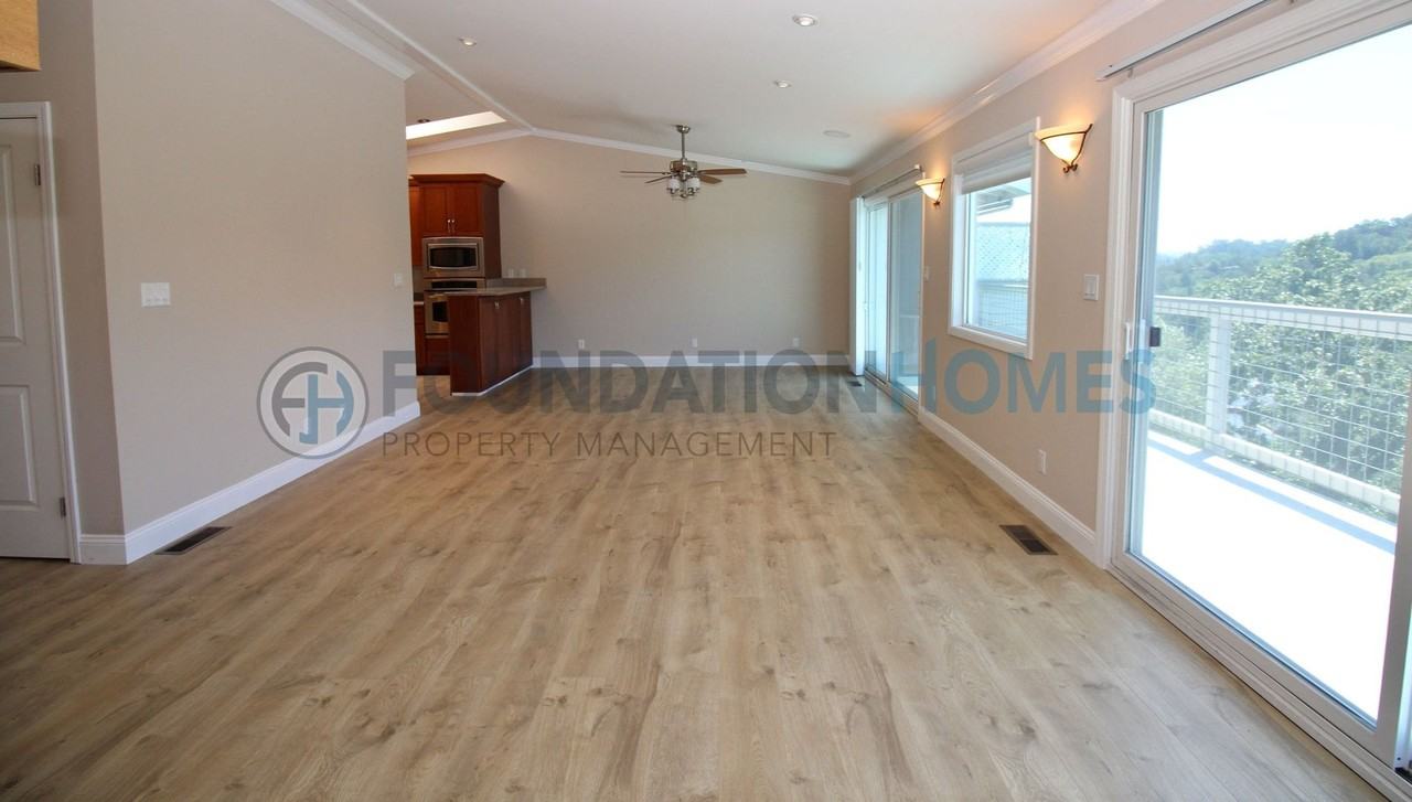 93 Live Oak Ave - Photo 7 of 22