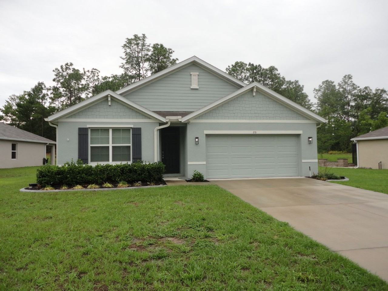 216 Hickory Crse