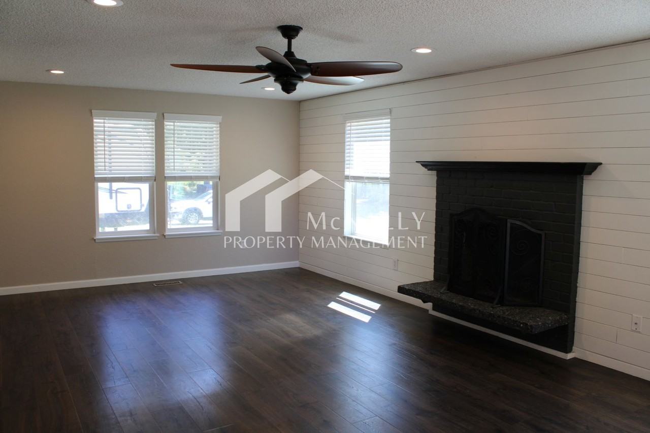 5603 64th Street Ct Nw - Photo 4 of 25
