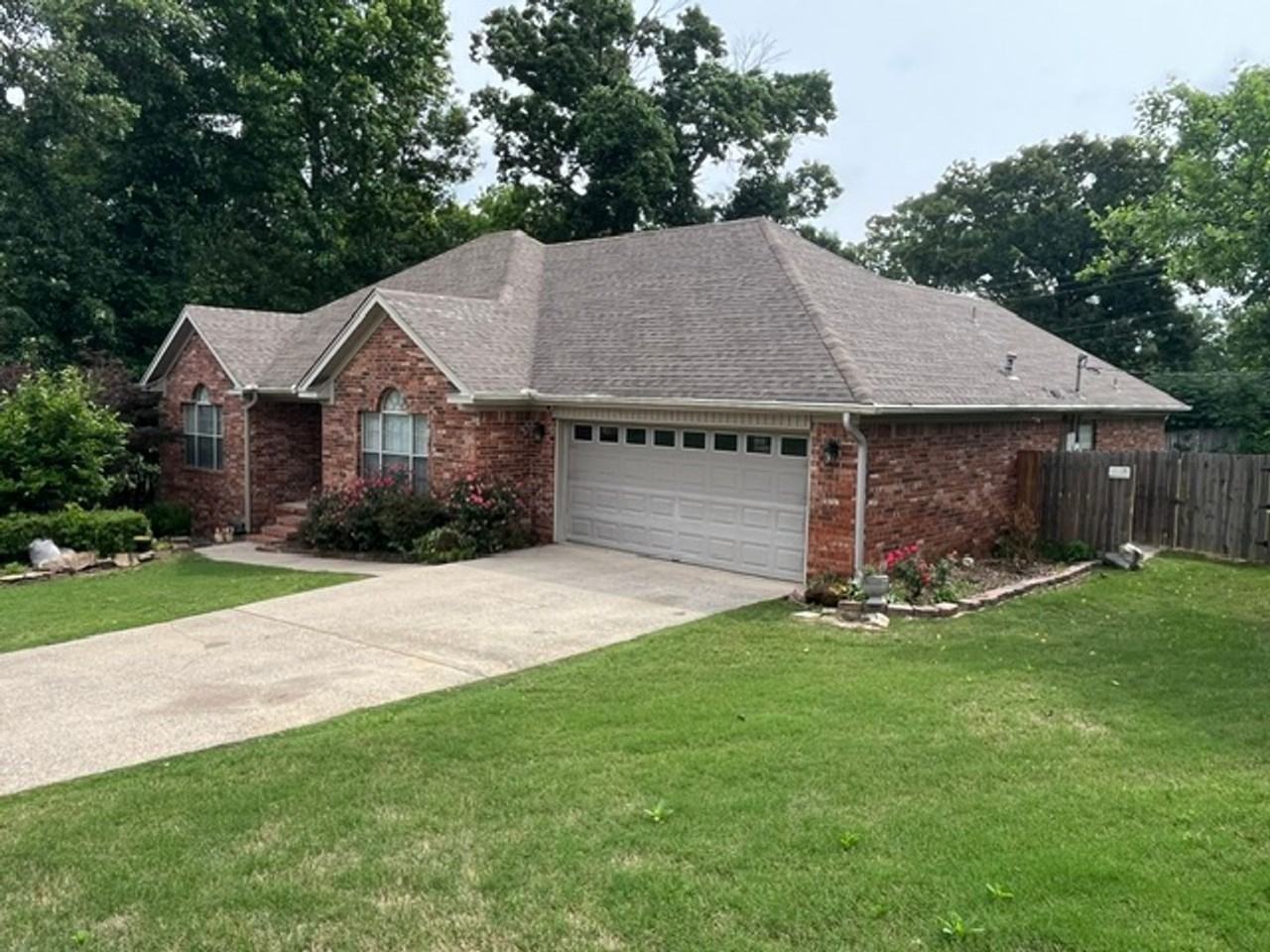 3280 Overcup Dr - Photo 3 of 50
