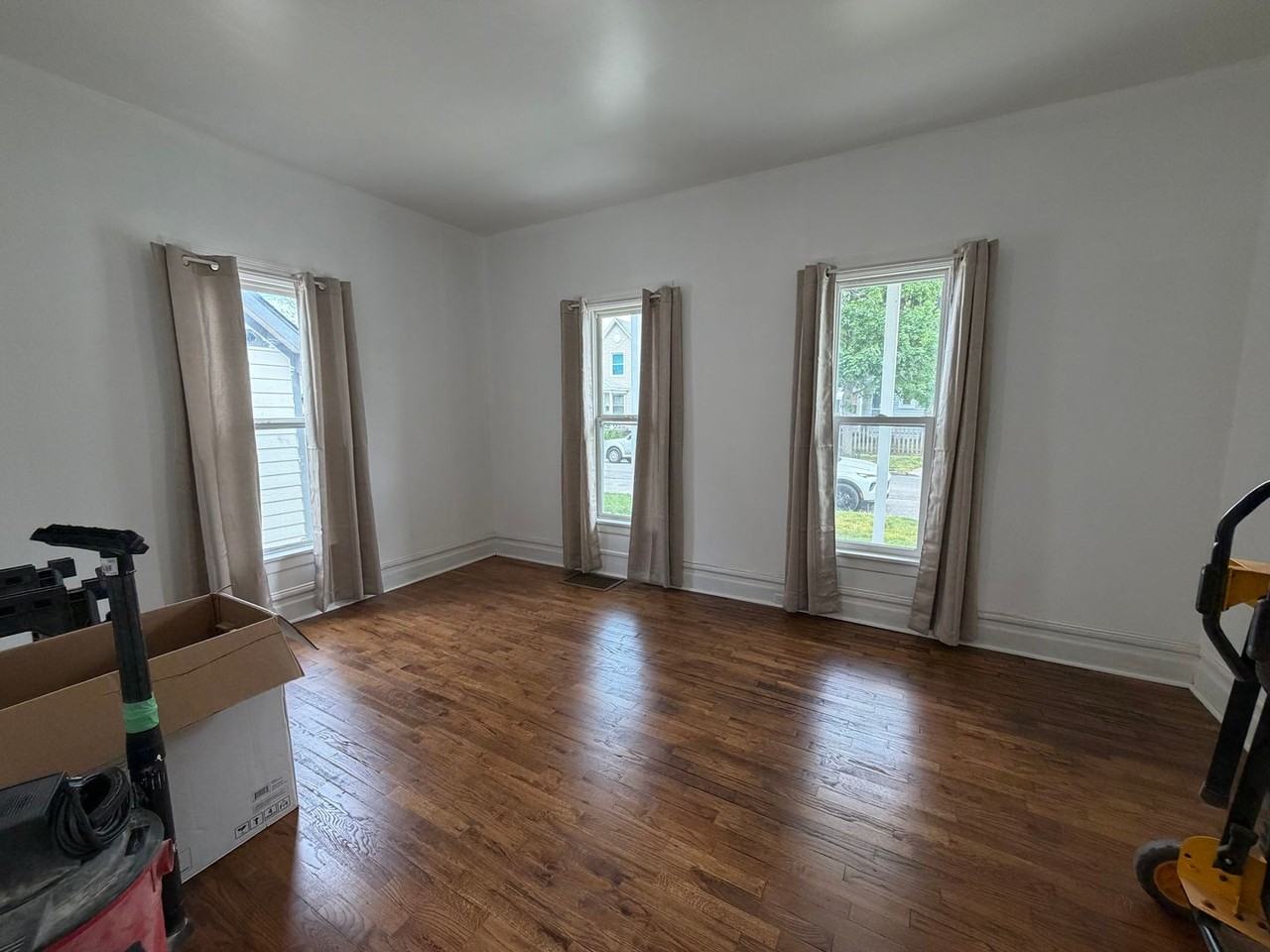 128 Fair St Se - Photo 3 of 23