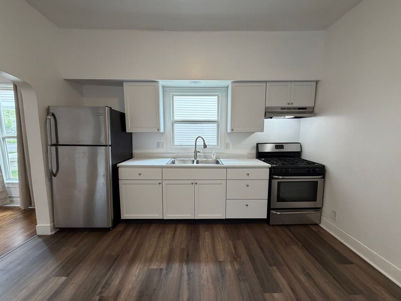 128 Fair St Se - Photo 4 of 23