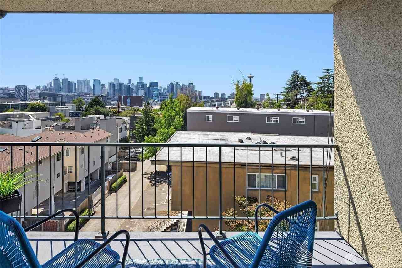 1234 Taylor Ave N #4 - Photo 5 of 27