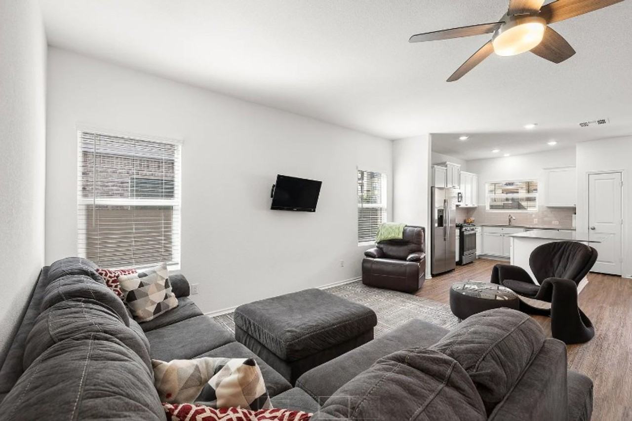 104 Blue Blaze Trl - Photo 4 of 15