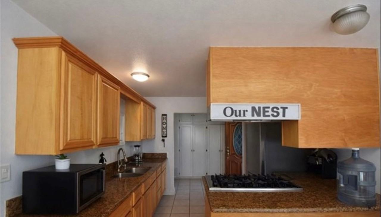8842 Enloe Ave - Photo 4 of 10