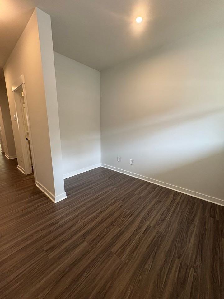 3054 Finchborough Ct - Photo 4 of 33