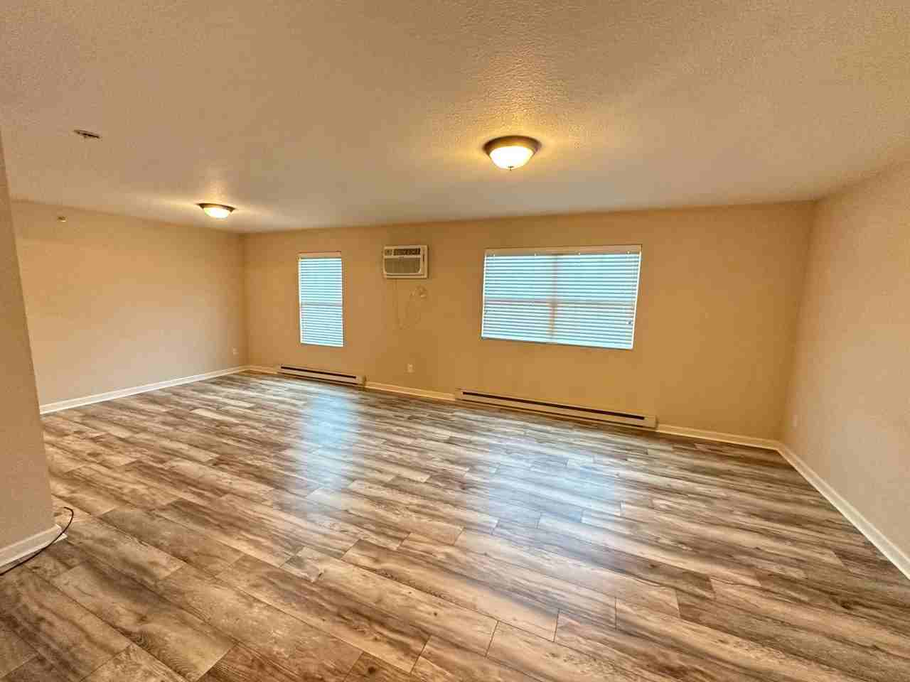 3649 Indian Run Dr - Photo 3 of 15