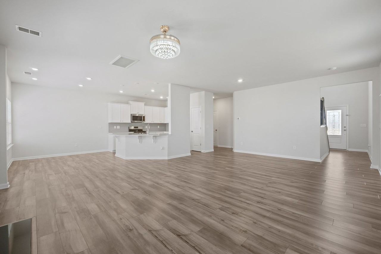 15721 Capps Rd - Photo 6 of 37