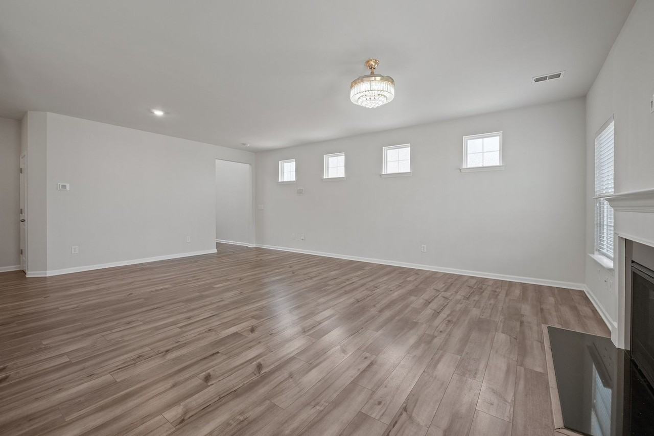 15721 Capps Rd - Photo 7 of 37