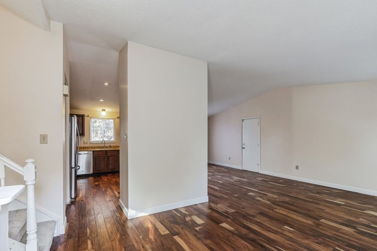 3388 Chelsea Dr - Photo 5 of 27