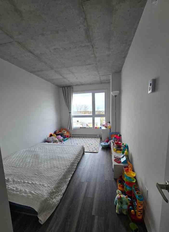 1431 Av De La Gare #410 - Photo 3 of 6