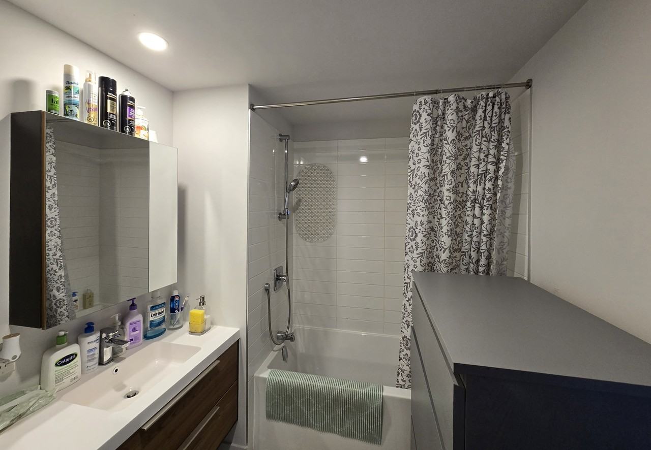 1431 Av De La Gare #410 - Photo 5 of 6