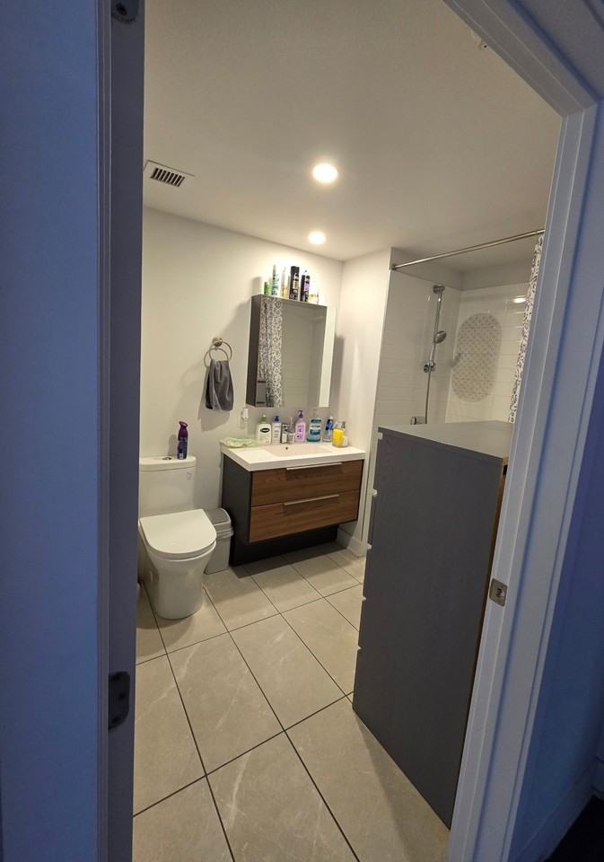 1431 Av De La Gare #410 - Photo 6 of 6