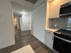 1431 Av De La Gare #415 - Photo 1 of 1