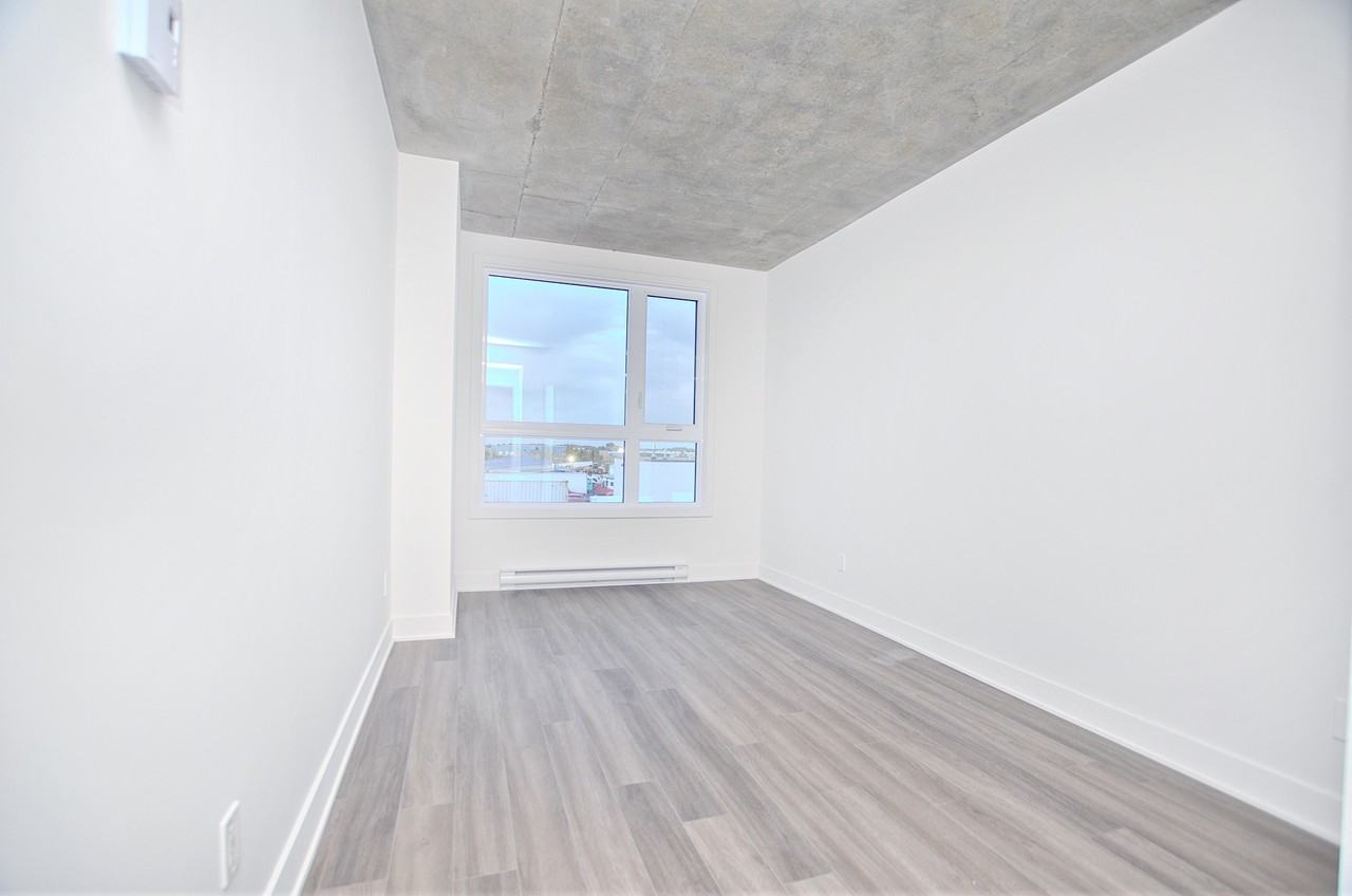 1431 Av De La Gare #807 - Photo 5 of 10