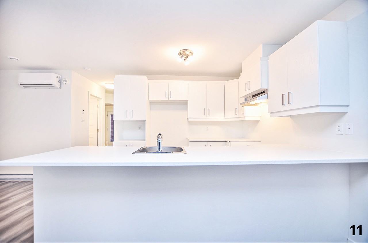 1623 Av De La Gare #1623 - Photo 2 of 10