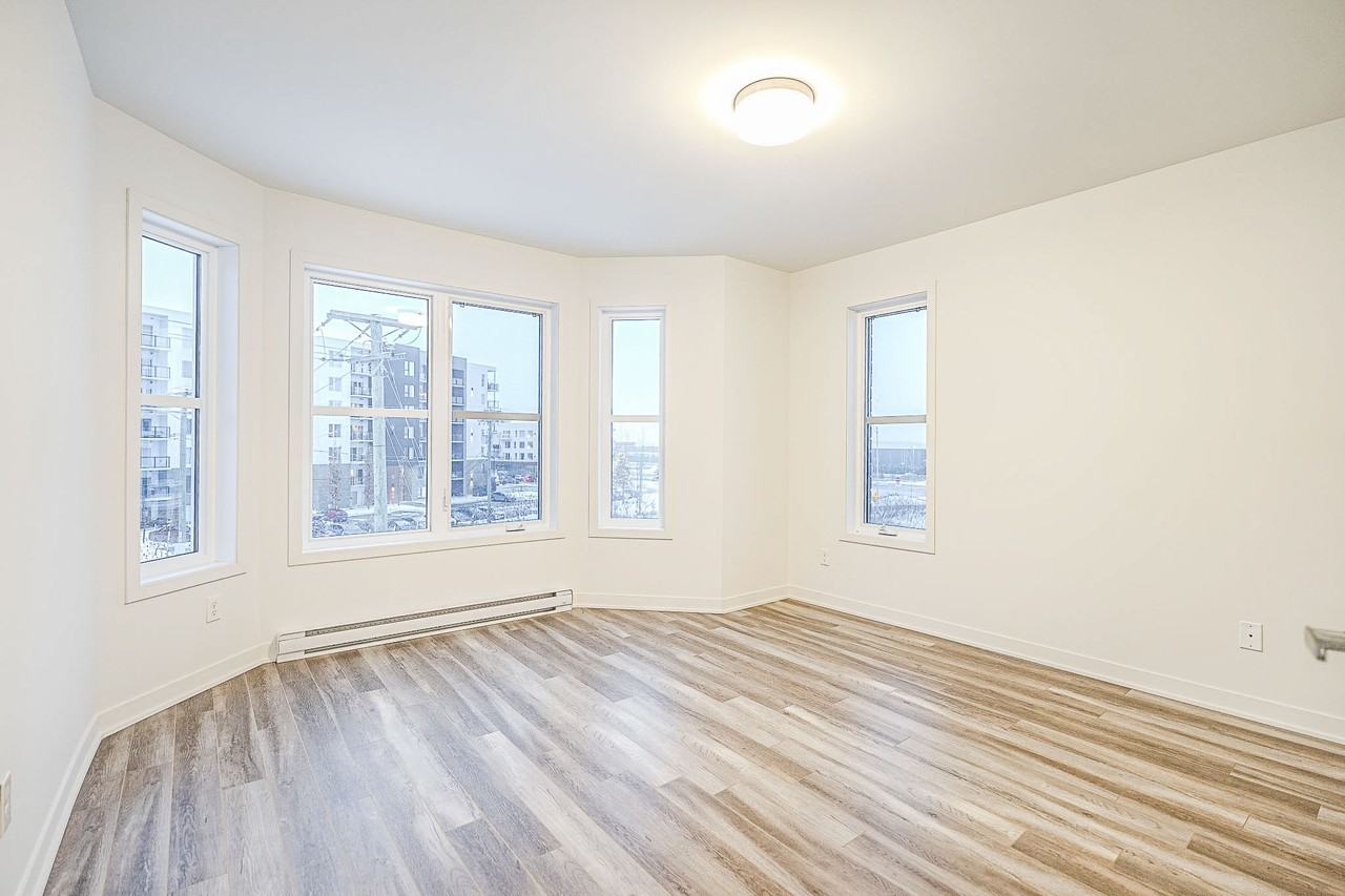 1625 Av De La Gare #1625 - Photo 4 of 10