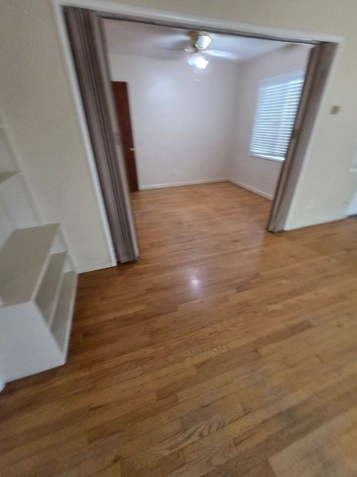 1412 Cahill Ave - Photo 5 of 16
