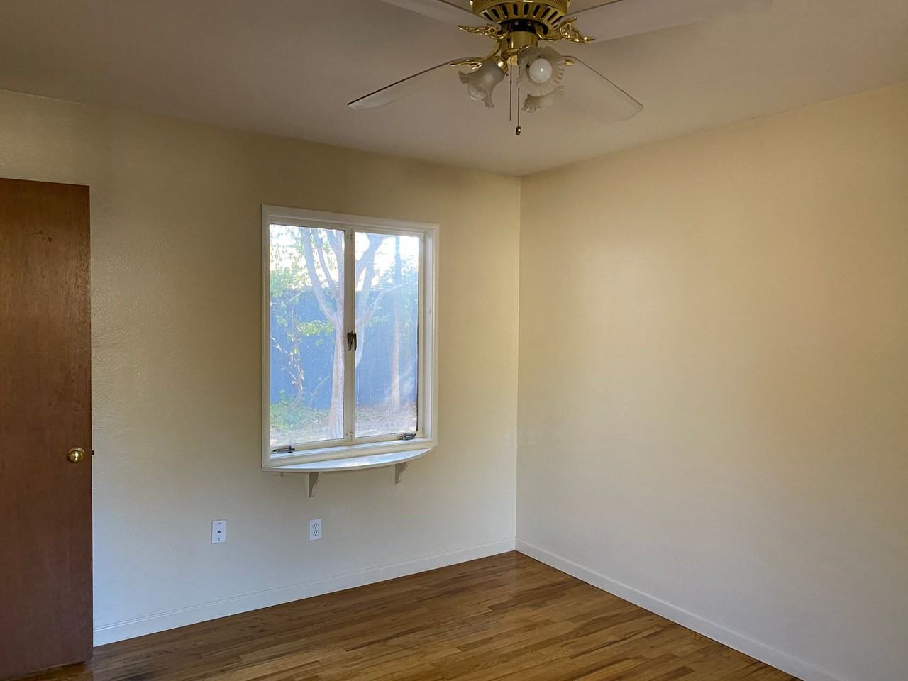 1412 Cahill Ave - Photo 6 of 16