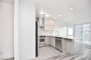 575 Rue Robert-élie #404 - Photo 1 of 1