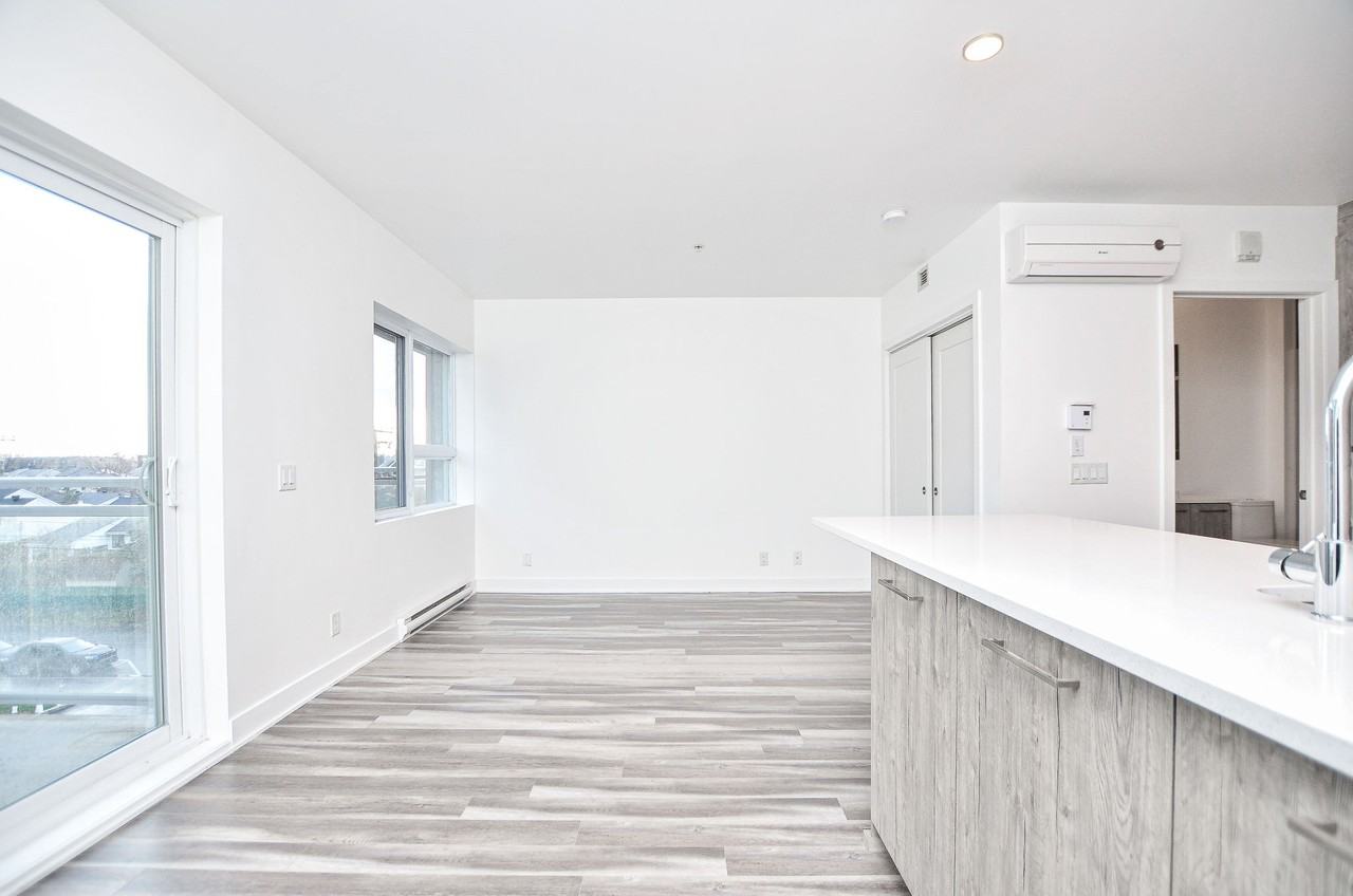 575 Rue Robert-élie #404 - Photo 4 of 10