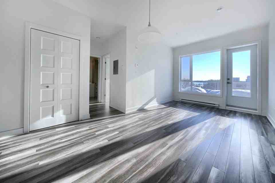 430 Rue Notre-Dame #207 - Photo 3 of 10