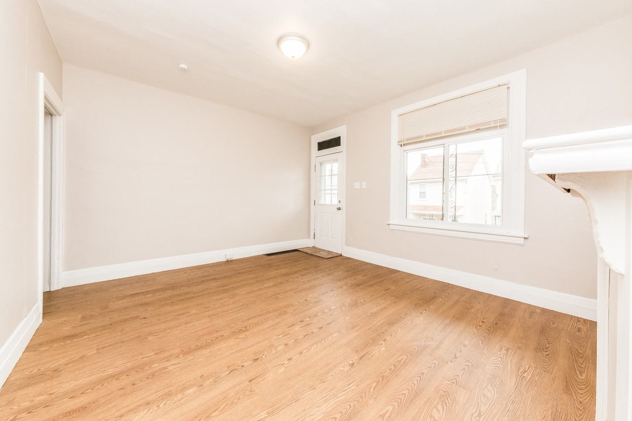 243 Edith St - Photo 3 of 30