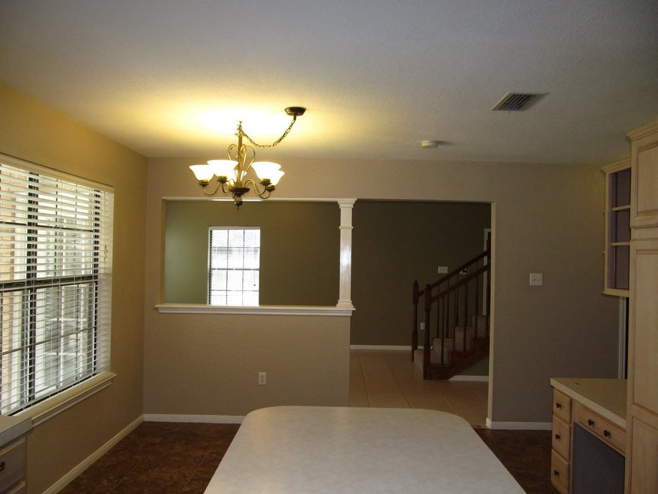 602 Northcliffe Dr - Photo 7 of 20
