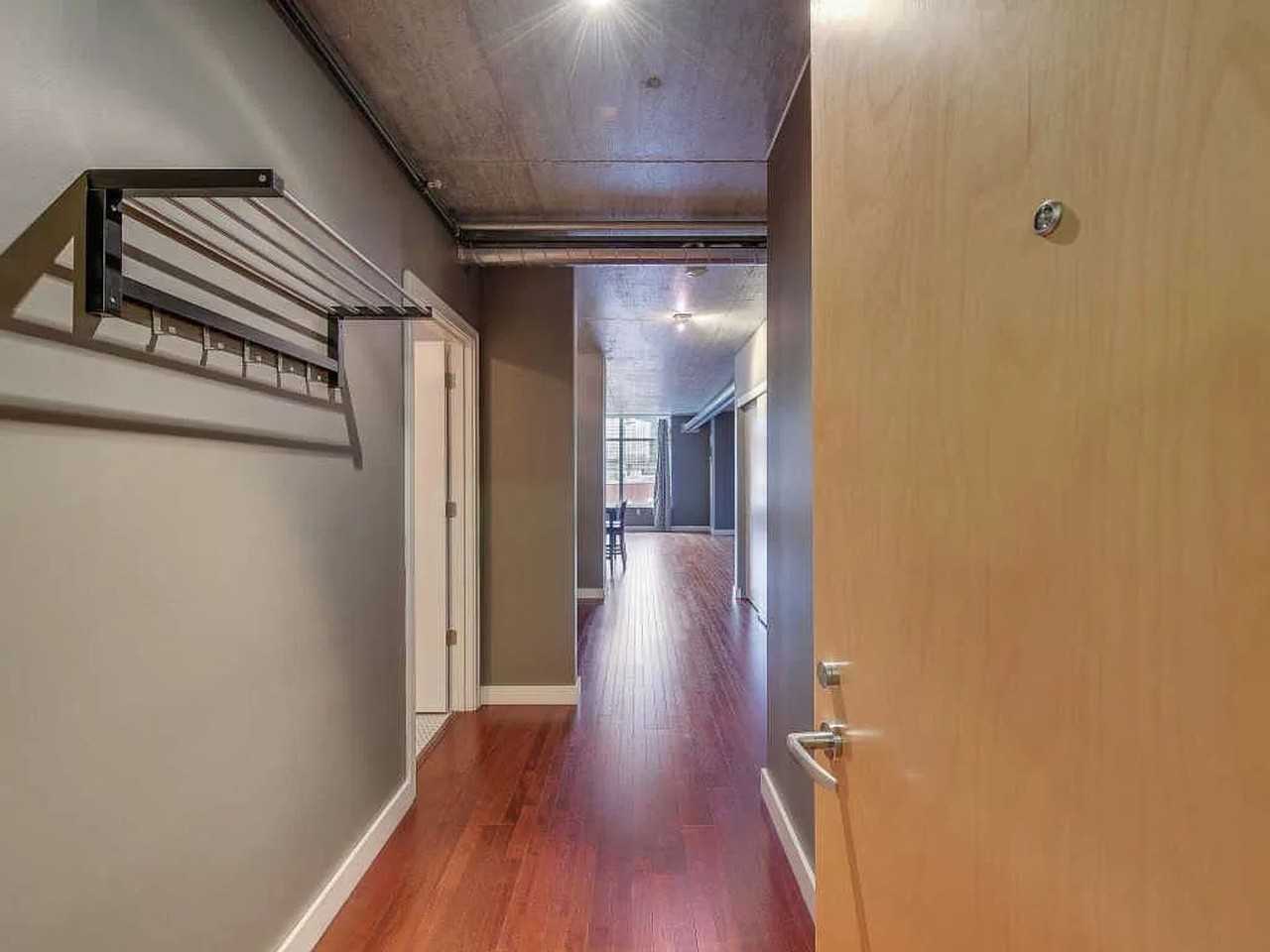 1926 W Burnside St #704 - Photo 6 of 23