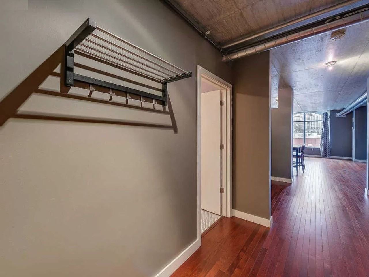 1926 W Burnside St #704 - Photo 7 of 23