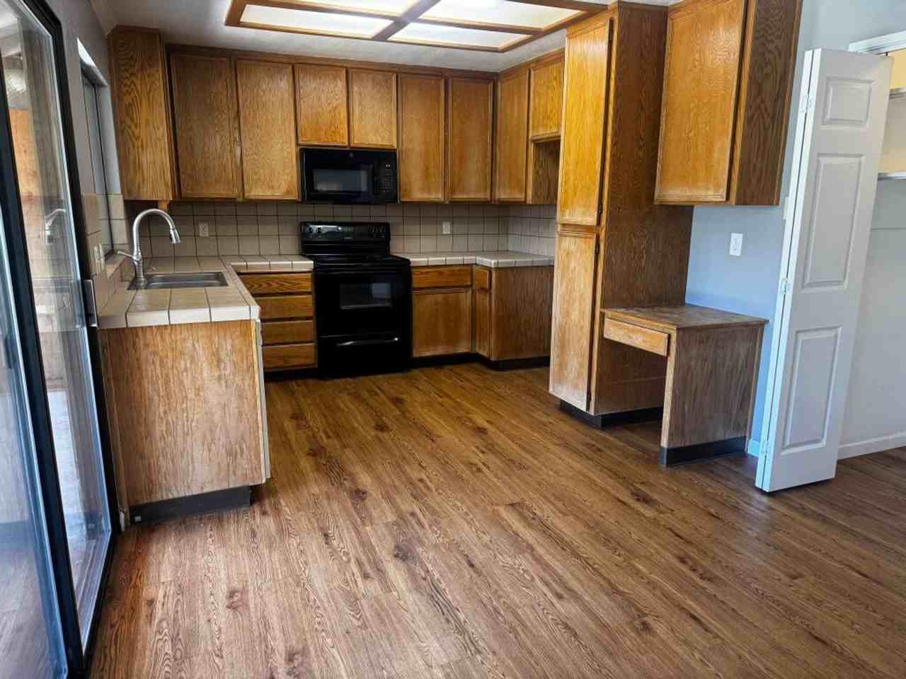 861 Cloverland Way - Photo 4 of 15