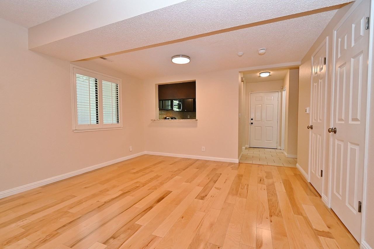 36895 Newark Blvd - Photo 5 of 25