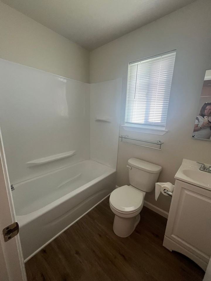 1280 Dora Dr - Photo 4 of 9