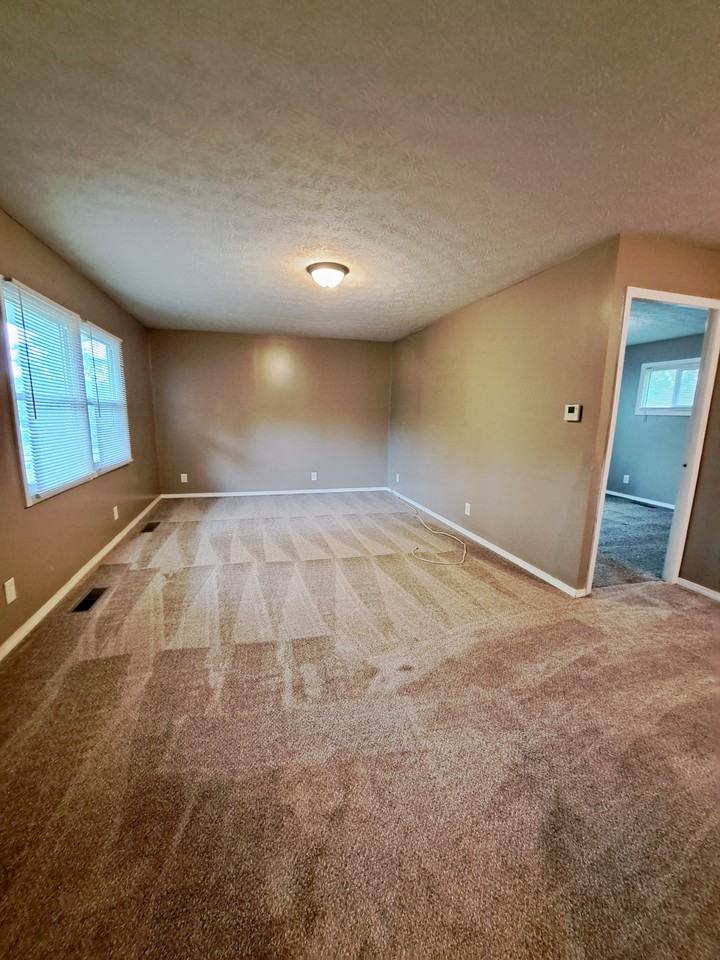 4161 Mapleleaf Dr #1 - Photo 3 of 10