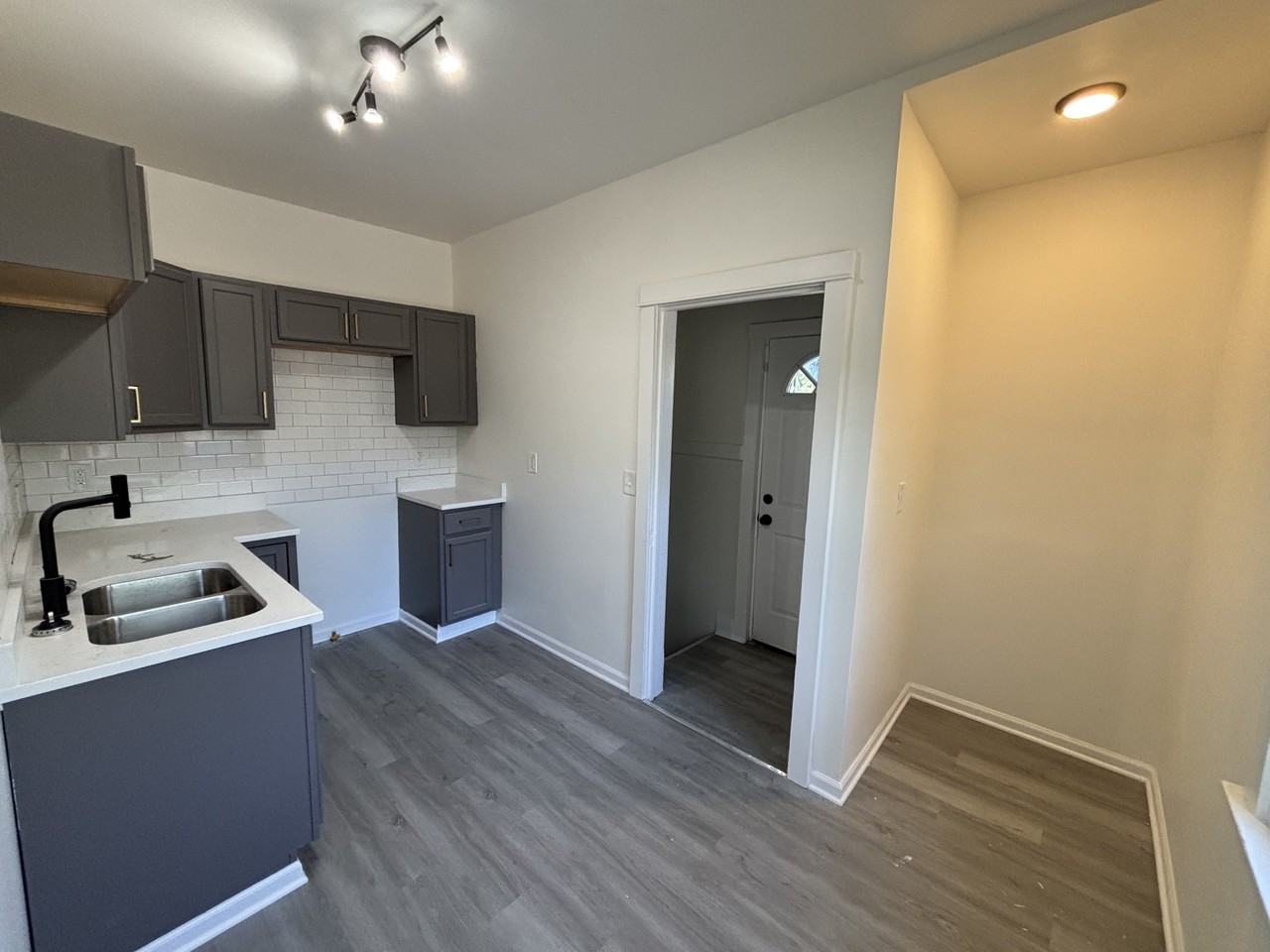 395 Porter St #1 - Photo 6 of 16