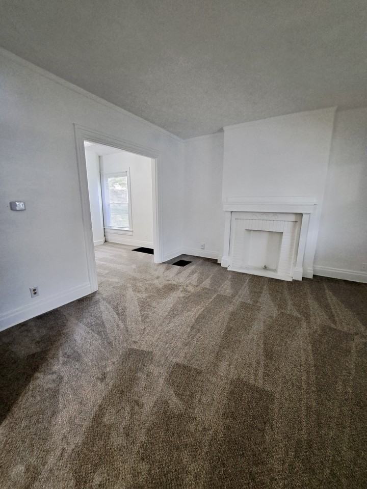136 Indiana Ave #1 - Photo 2 of 13