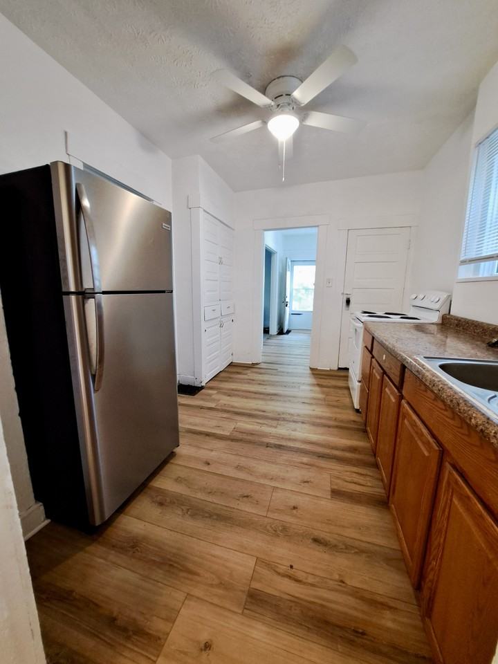 136 Indiana Ave #1 - Photo 6 of 13