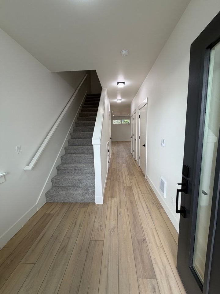 300 Seven Oaks Ln - Photo 2 of 46
