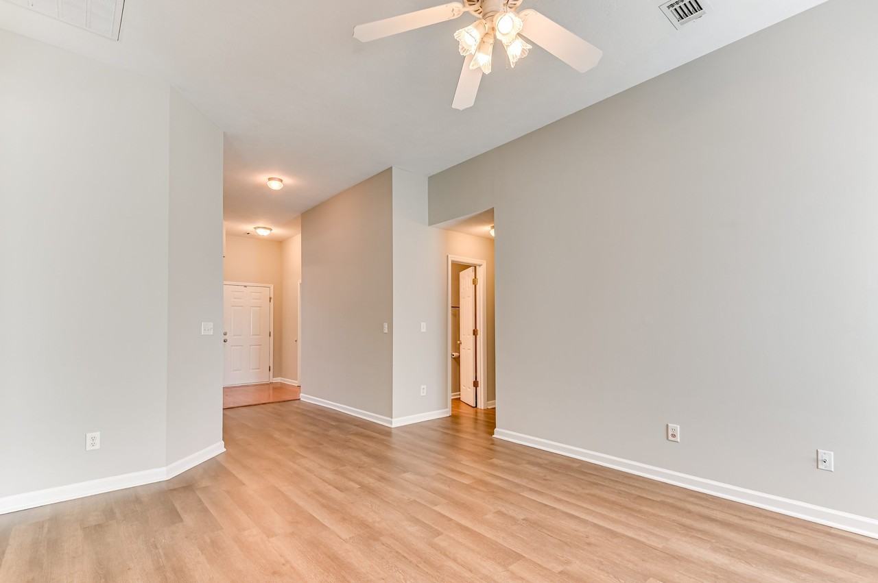 536 Stirling Bridge Rd #1 - Photo 5 of 27