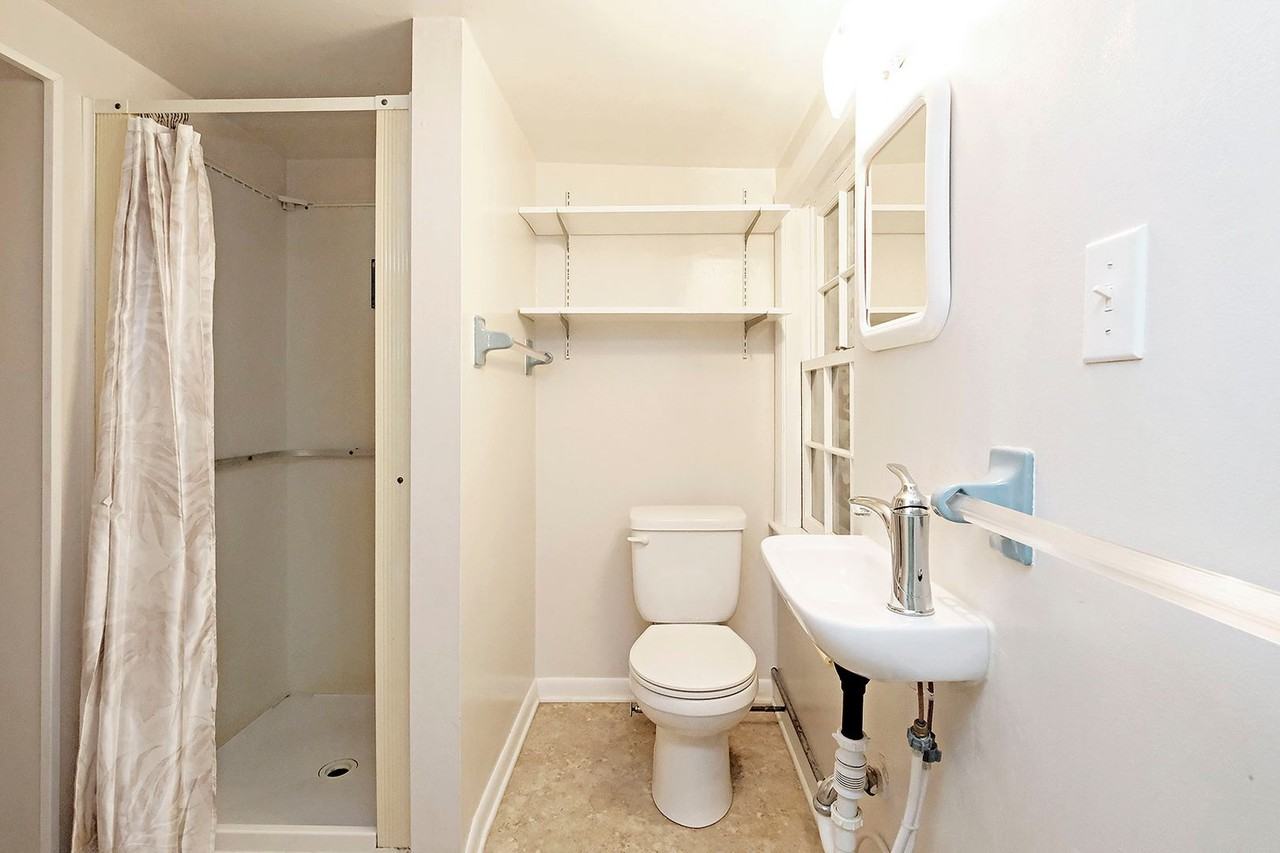 2704 Eton Rd #B - Photo 5 of 9