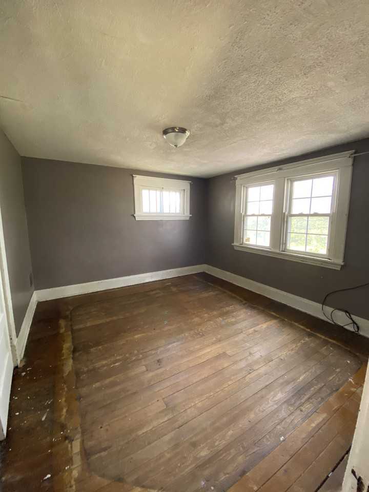 523 New Castle Ave #1 - Photo 3 of 10
