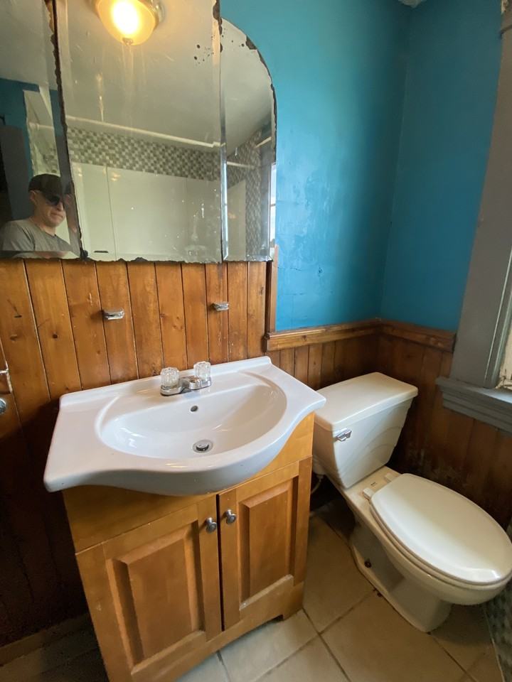 523 New Castle Ave #1 - Photo 5 of 10